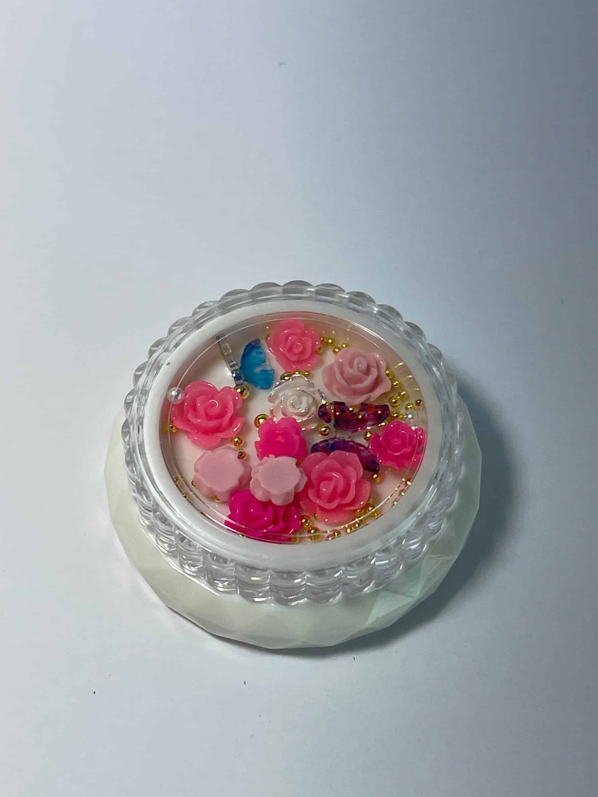 Decoración mariposas y rosas - Imagen 3